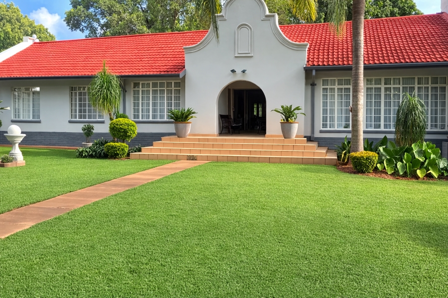 4 Bedroom Property for Sale in Protea Park North West